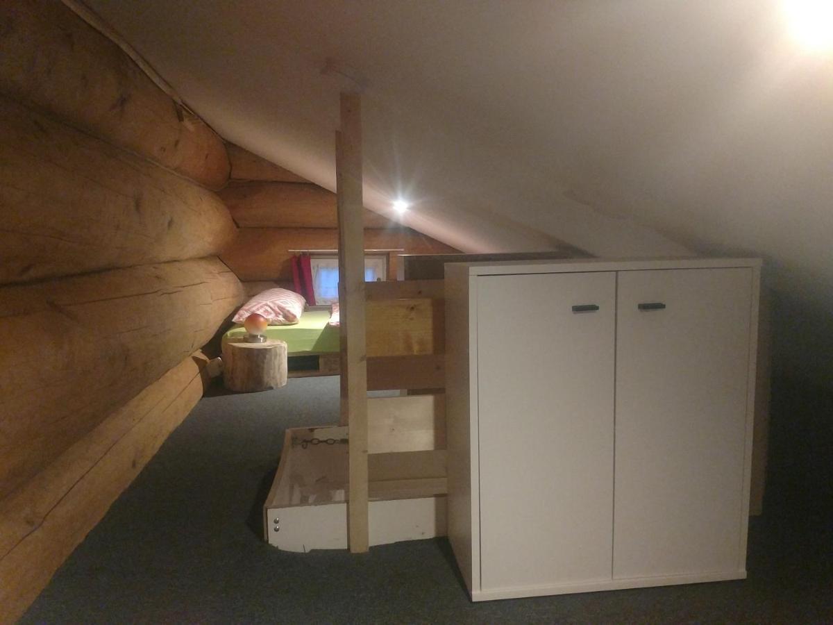 Ferienwohnungen Blockhaus - Zwergenhaeusl Gruenau Im Almtal Exterior photo